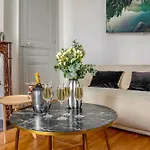 Villa Le Patio Des Arts - By Prestiplace Tours