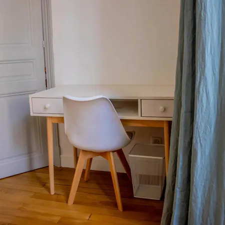 Le Patio Des Arts - By Prestiplace