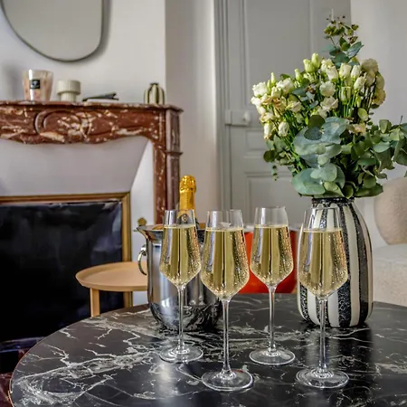 Le Patio Des Arts - By Prestiplace Tours