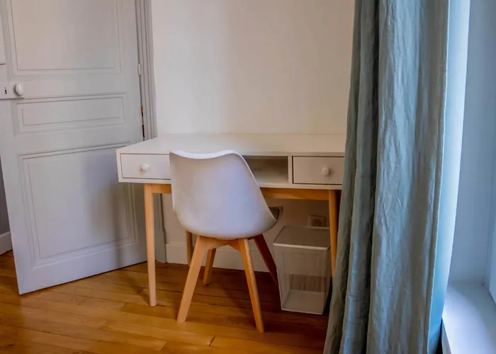 Le Patio Des Arts - By Prestiplace