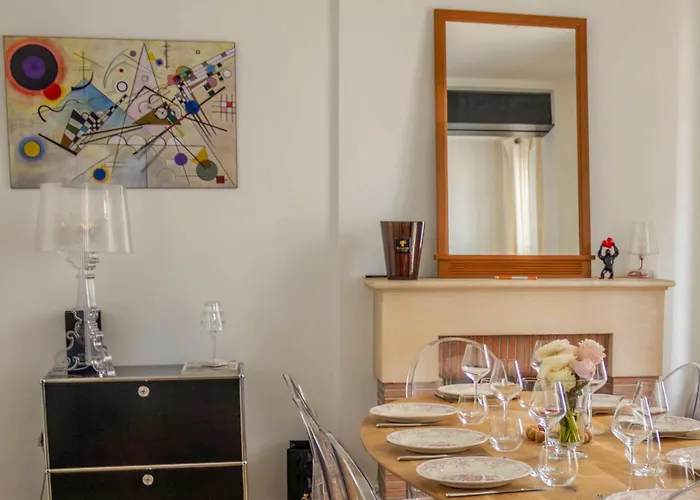 Le Patio Des Arts - By Prestiplace Villa Tours